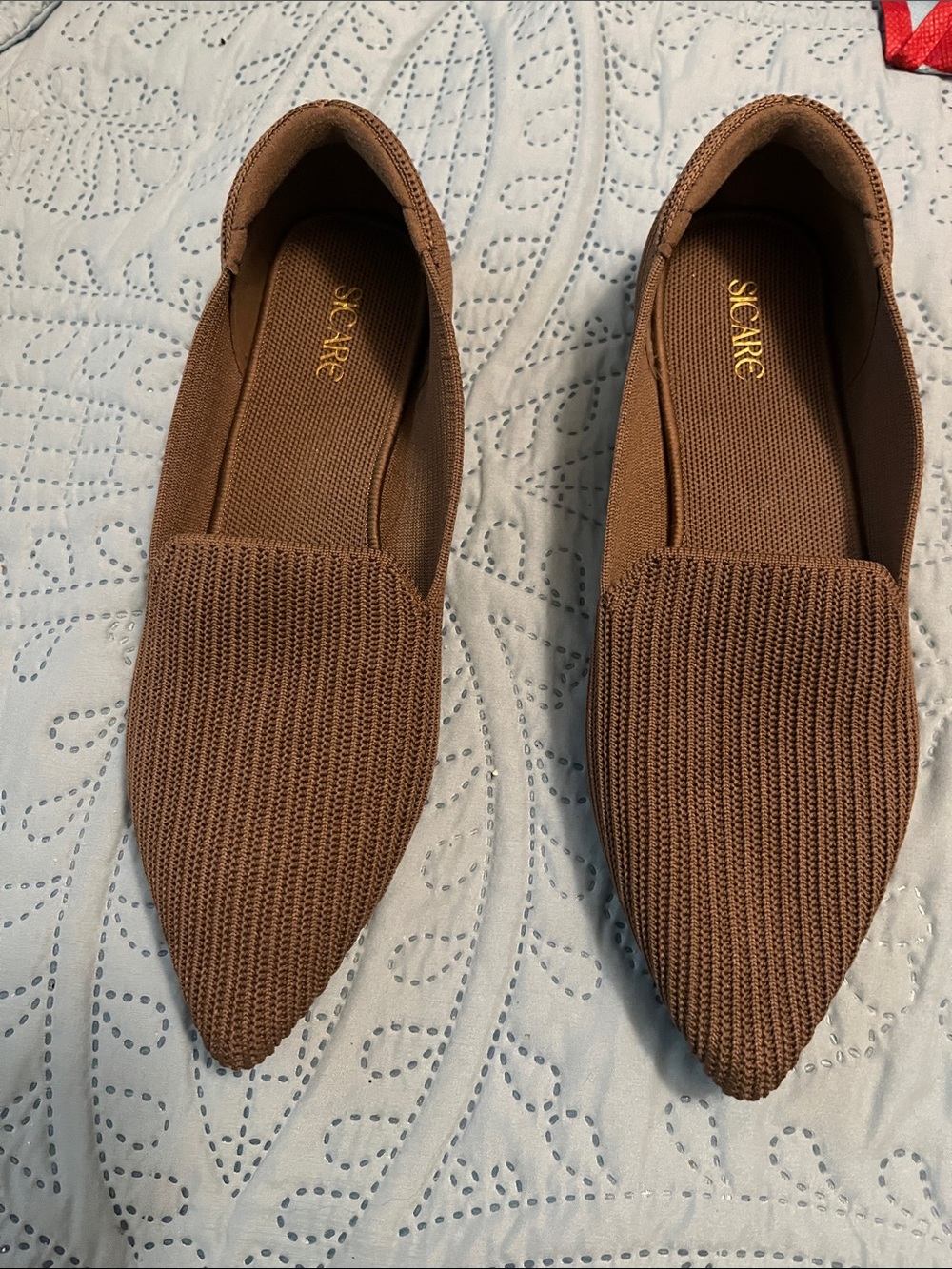 Skeare Women's Brown Pointed Knit Loafers